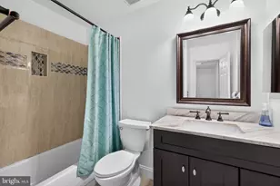 10 Augustine Ct, Gaithersburg, MD 20879 - Photo 21