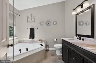 10 Augustine Ct, Gaithersburg, MD 20879 - Photo 19