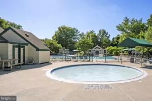 5822 Inman Park Cir, Rockville, MD 20852 - Photo 37
