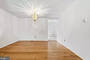 18617 Chickadee Ln, Gaithersburg, MD 20879 - Photo 5