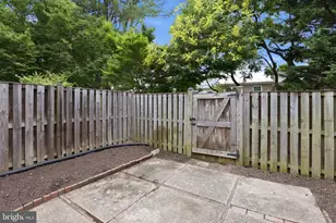674 Azalea Dr, Rockville, MD 20850 - Photo 11