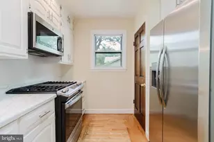 10200 Duvawn Pl, Silver Spring, MD 20902 - Photo 7