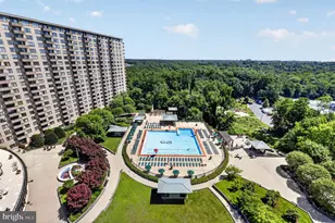 5225 Pooks Hill Rd, Bethesda, MD 20814 - Photo 17