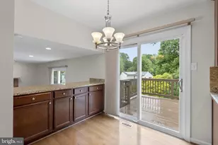 1119 Halesworth Dr, Potomac, MD 20854 - Photo 15