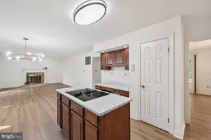 14107 Silent Wood Way, North Potomac, MD 20878 - Photo 17