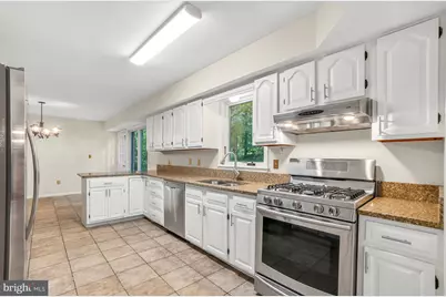 11701 Beekman Place, Rockville, MD 20854 - Photo 23