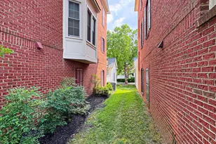 608 Pleasant Dr, Rockville, MD 20850 - Photo 111