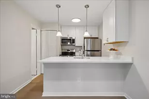 10102 Hellingly Pl, Montgomery Village, MD 20886 - Photo 3