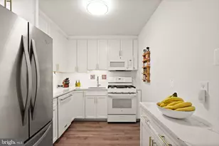 4977 Battery Ln, Bethesda, MD 20814 - Photo 11