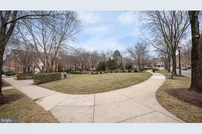 1005 Grand Champion Drive, Rockville, MD 20850 - Photo 33