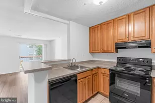 9900 Boysenberry Way, Gaithersburg, MD 20879 - Photo 7