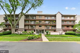7400 Lakeview Dr, Bethesda, MD 20817 - Photo 1