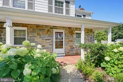 16818 Briardale Road, Rockville, MD 20855 - Photo 3