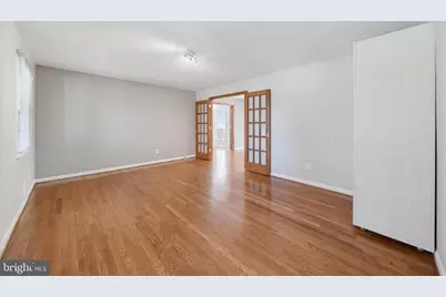 16818 Briardale Road, Rockville, MD 20855 - Photo 7