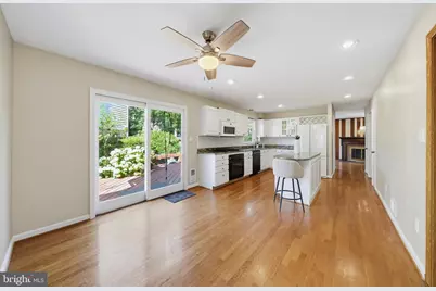 16818 Briardale Road, Rockville, MD 20855 - Photo 15
