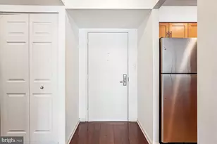 10101 Grosvenor Pl, Rockville, MD 20852 - Photo 3