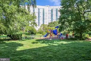10101 Grosvenor Pl, Rockville, MD 20852 - Photo 41