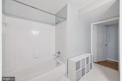 933 Hillside Lake Terrace #110, Gaithersburg, MD 20878 - Photo 23