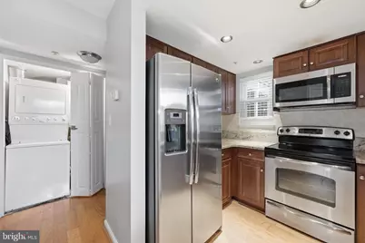 933 Hillside Lake Terrace #110, Gaithersburg, MD 20878 - Photo 11