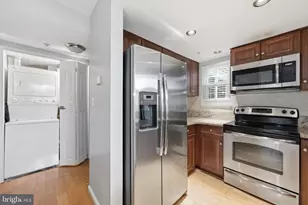 933 Hillside Lake Terrace, Gaithersburg, MD 20878 - Photo 11