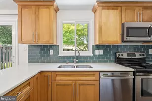 19026 Partridge Wood Dr, Germantown, MD 20874 - Photo 15