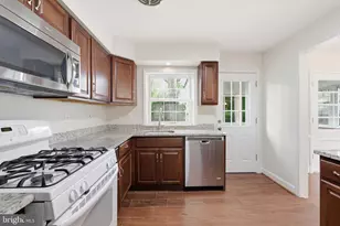 9706 Dameron Dr, Silver Spring, MD 20910 - Photo 7