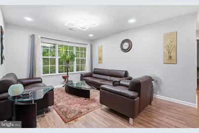18516 Boysenberry Drive #204, Gaithersburg, MD 20879 - Photo 3
