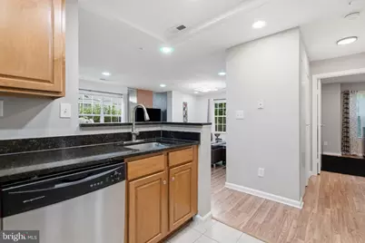 18516 Boysenberry Drive #204, Gaithersburg, MD 20879 - Photo 15