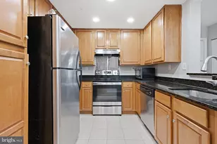 18516 Boysenberry Dr, Gaithersburg, MD 20879 - Photo 13