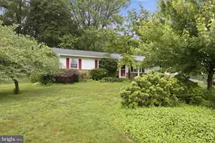 11937 Bayswater Rd, Gaithersburg, MD 20878 - Photo 3
