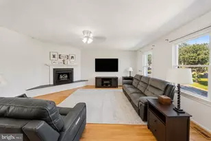 20422 Sunbright Ln, Germantown, MD 20874 - Photo 9