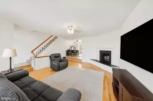 20422 Sunbright Ln, Germantown, MD 20874 - Photo 5