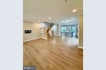 9730 Washingtonian Boulevard, Gaithersburg, MD 20878 - Photo 17