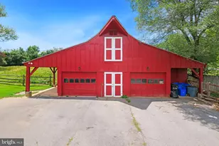10600 Red Barn Ln, Potomac, MD 20854 - Photo 41