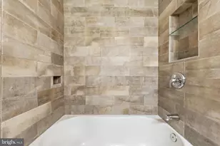 7817 Heatherton Ln, Potomac, MD 20854 - Photo 19