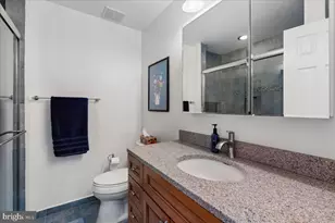 25 Tivoli Lake Ct, Silver Spring, MD 20906 - Photo 21