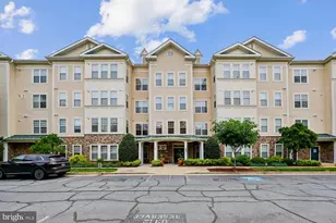 301 High Gables Dr, Gaithersburg, MD 20878 - Photo 1