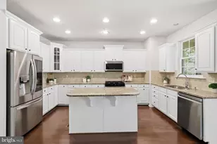 13521 Latrobe Ln, Clarksburg, MD 20871 - Photo 7