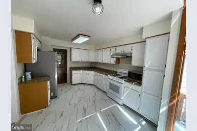 19014 Steeple Place, Germantown, MD 20874 - Photo 5