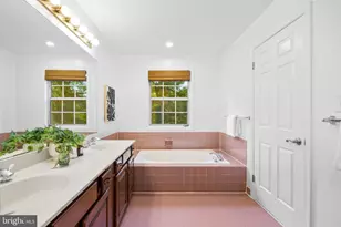 8329 Marketree Cir, Montgomery Village, MD 20886 - Photo 27