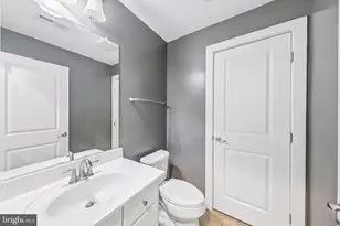 355 Parkview Ave, Gaithersburg, MD 20878 - Photo 19