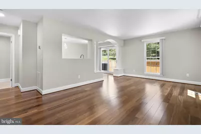 19306 Sandy Lake Drive, Gaithersburg, MD 20879 - Photo 5