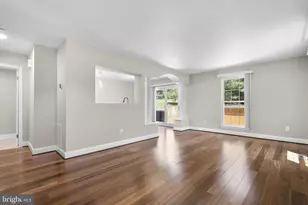 19306 Sandy Lake Dr, Gaithersburg, MD 20879 - Photo 5