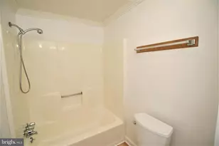 118 Middle Point Ct, Gaithersburg, MD 20877 - Photo 19