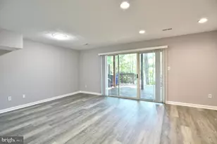 13326 Waterside Cir, Germantown, MD 20874 - Photo 29