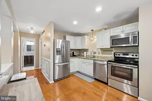 5702 Brewer House Cir, Rockville, MD 20852 - Photo 21