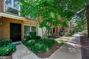 5702 Brewer House Cir, Rockville, MD 20852 - Photo 3