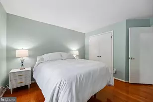 5702 Brewer House Cir, Rockville, MD 20852 - Photo 25