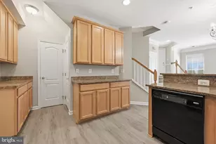 13607 Dover Cliffs, Germantown, MD 20874 - Photo 15