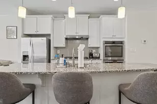 13813 Byrne Park Dr, Clarksburg, MD 20871 - Photo 11